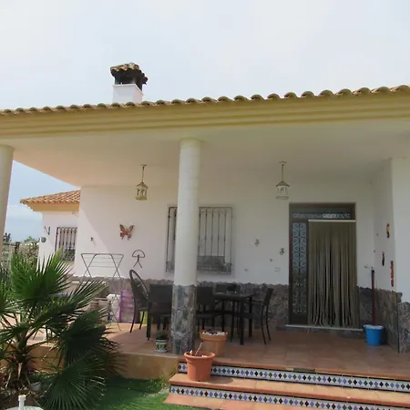 Lovely 1 Bedroom Attached Apartment With Kitchen But Private Albox Exterior photo