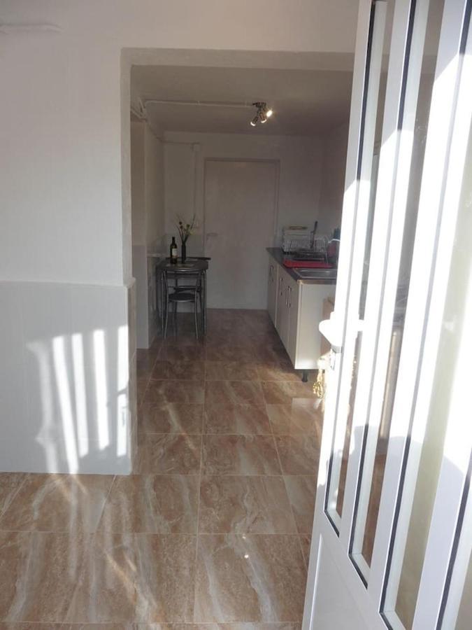 Lovely 1 Bedroom Attached With Kitchen But Private *